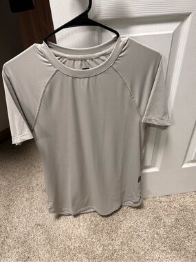 Men’s ASRV Light Gray Tee- Medium